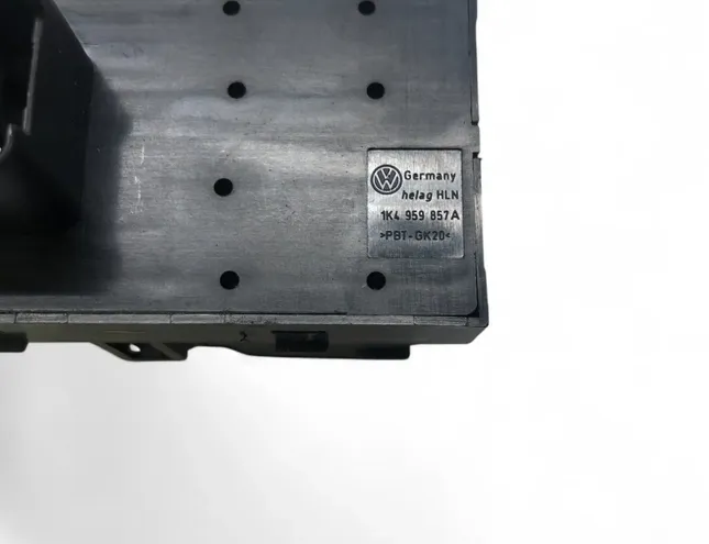 VOLKSWAGEN Passat B6 (2005-2010) Front Left Door Window Switch 1K4959857A 32027306