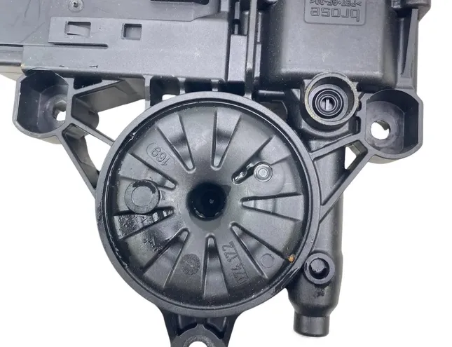 VOLKSWAGEN Passat B7 (2010-2015) Priekšējo labo durvju logu pacelšanas motorīts 3AA959702A 33110885