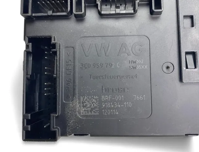 VOLKSWAGEN Passat B7 (2010-2015) Priekšējo labo durvju logu pacelšanas motorīts 3AA959702A 33125170