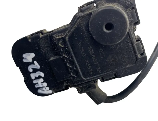 VOLKSWAGEN Passat B7 (2010-2015) Замок крышки топливного бака 5C6810773H 33531650