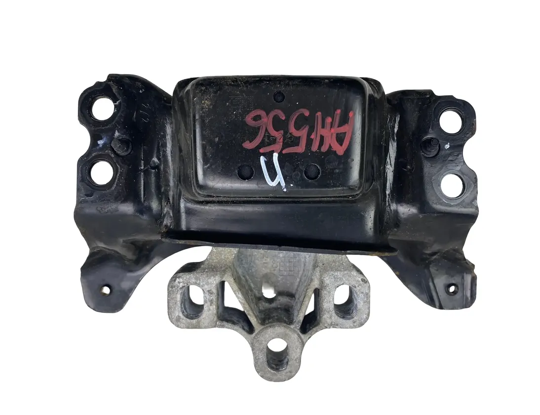 VOLKSWAGEN Golf 7 generation (2012-2024) Подушка двигателя левая 5Q0199555AD 33539148