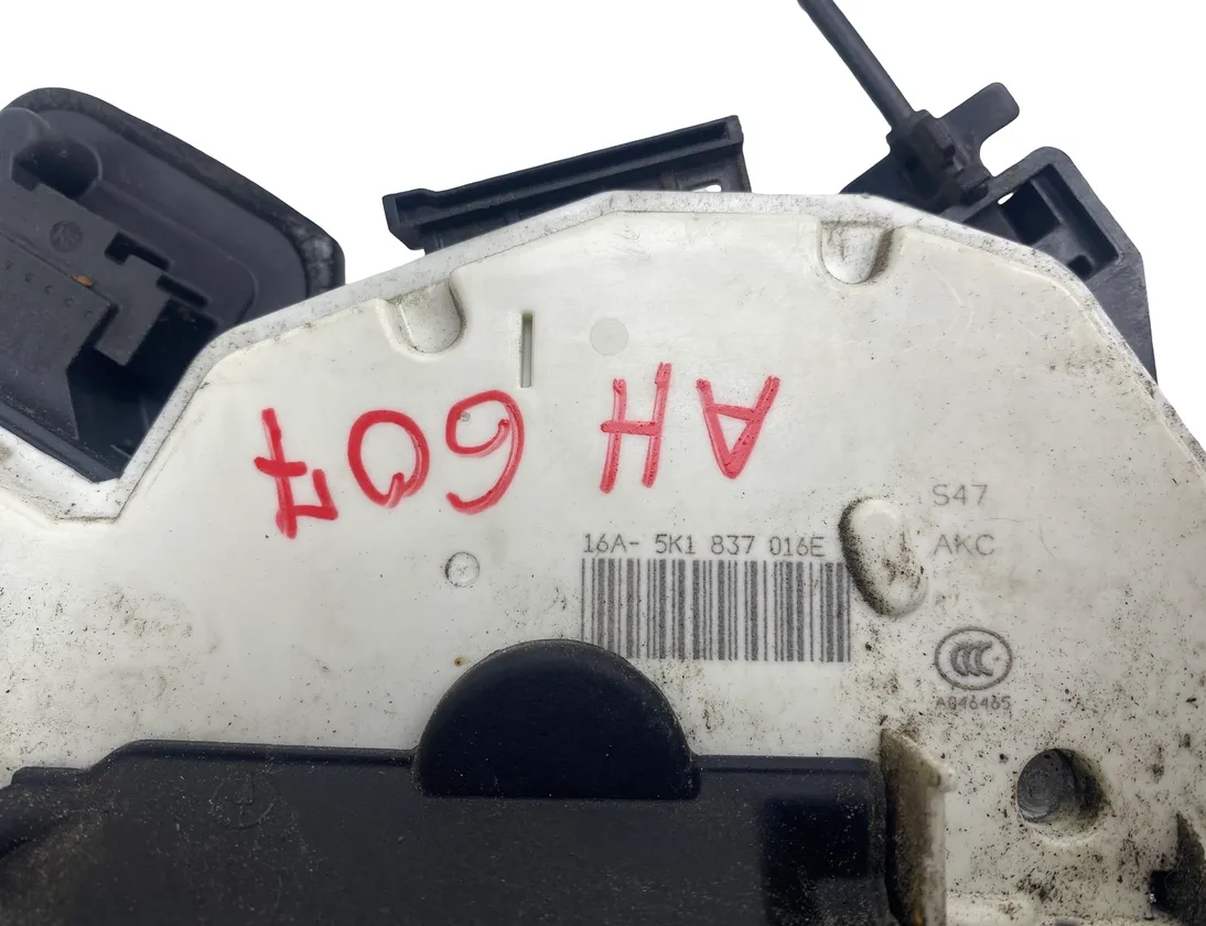 SEAT Leon 3 generation (2012-2020) Замок двери передний правый 5K1837016E 33553132