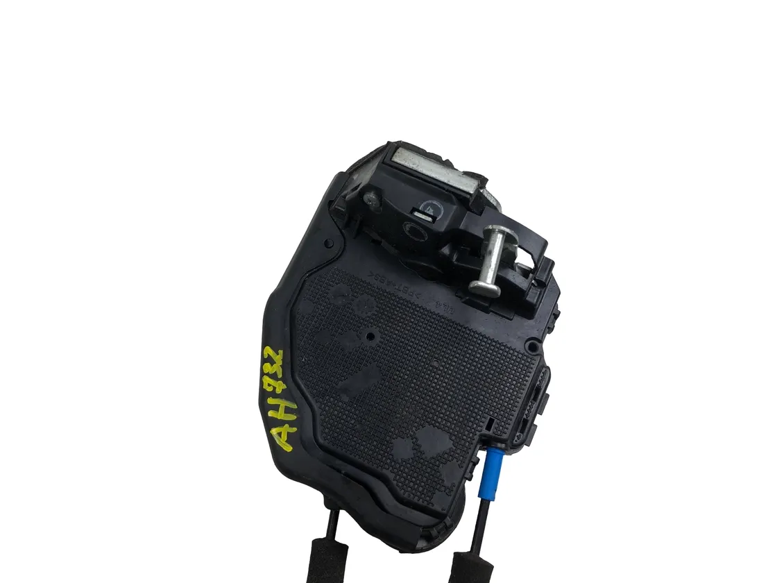 TOYOTA Auris 2 generation (2012-2015) Замок двери передний правый A084219 33557670