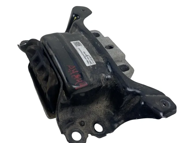 SKODA Octavia 3 generation (2013-2020) Gearbox Mount 5Q0199555BD 33573545