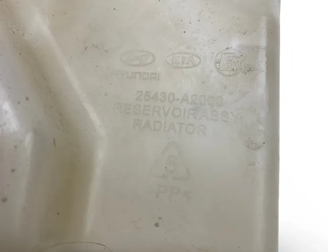 KIA Cee'd 2 generation (2012-2018) Расширительный бак 25430A2000 33578409
