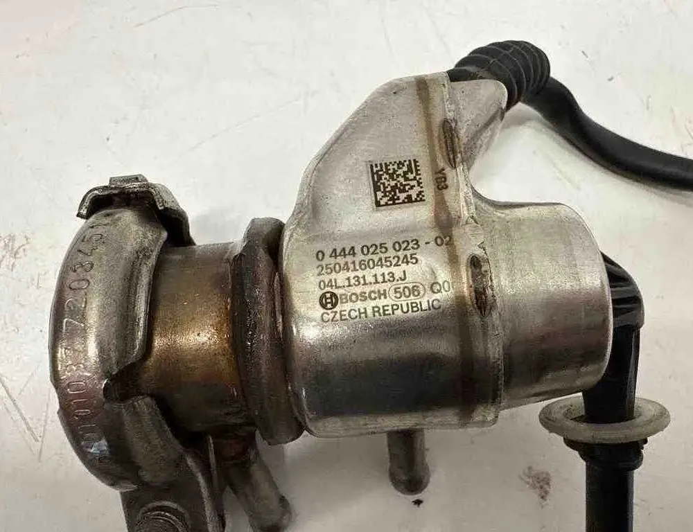 AUDI A4 B9/8W (2015-2024) AdBlue inžektori 04L131113J 32602976