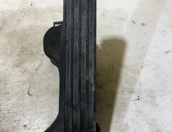 SKODA Superb 2 generation (2008-2015) Throttle Pedal 1K1721503P 33168380