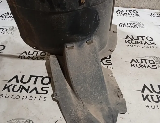 VOLKSWAGEN Passat B6 (2005-2010) Front Right Inner Arch Liner 3C0805912 33371066