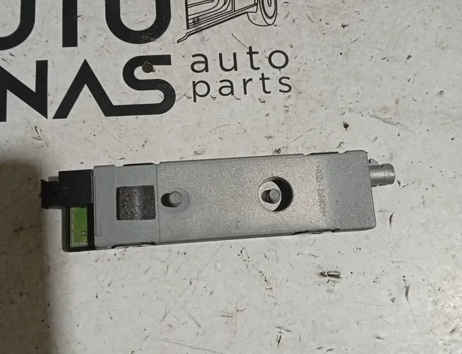 MERCEDES-BENZ CLS-Class C218/X218 (2011-2017) Антенный модуль A2129052905 33557736