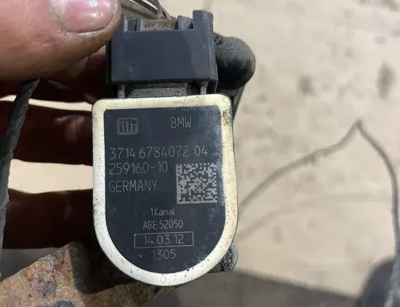 BMW 1 Series F20/F21 (2011-2020) Датчик уровня спереди справа 6784072 33760634