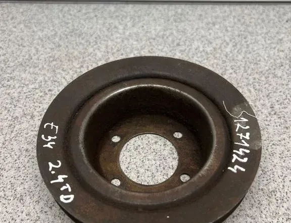 BMW 5 Series E34 (1988-1996) Ūdens sūkņa skriemelis 1271424 33765629