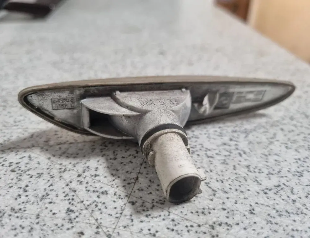 BMW 3 Series E46 (1997-2006) Priekšējā kreisā spārna pagrieziena signāls 8382104 33967534