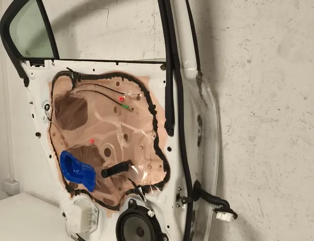 TOYOTA Avensis 3 generation (2009-2020) Kreisās puses bīdāmās durvis 33568539