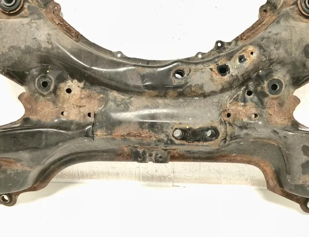 TOYOTA Avensis 3 generation (2009-2020) Передний траверс 33594411