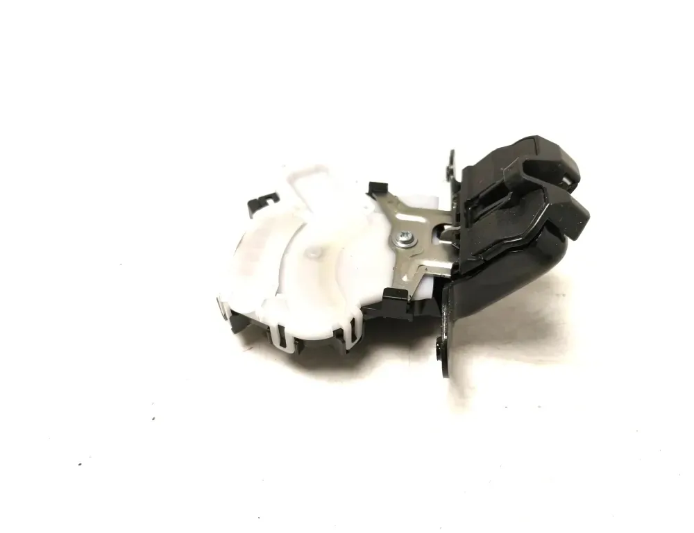 MAZDA CX-3 1 generation (2015-2024) Tailgate Boot Lock 33598724