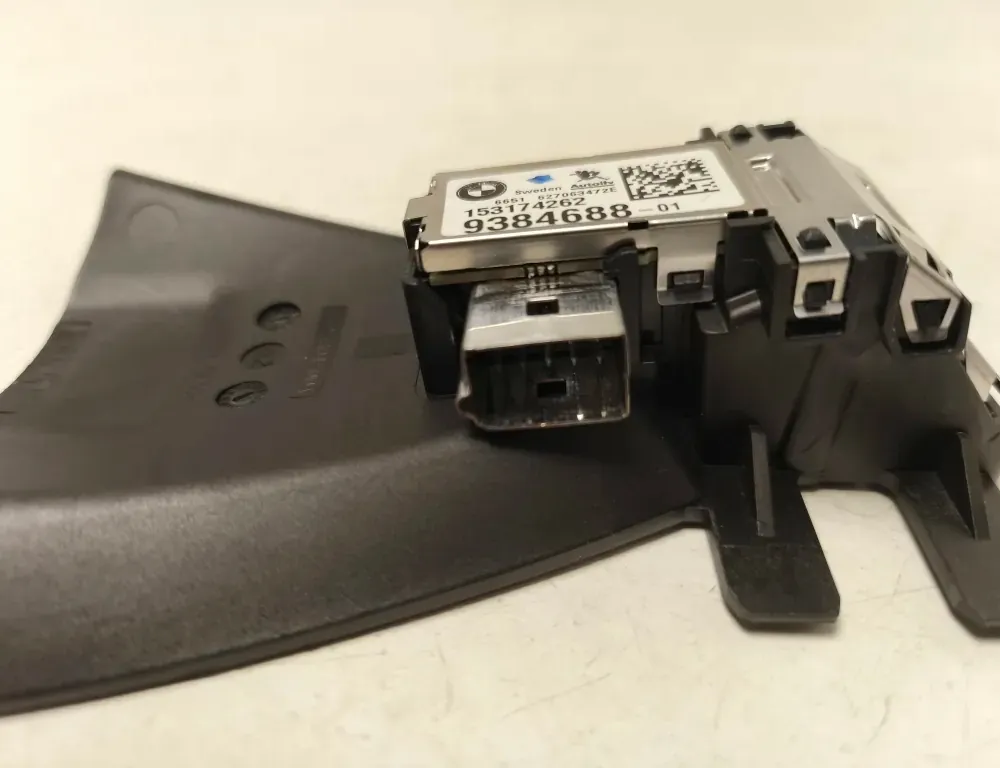 BMW 2 Series Active Tourer F45 (2014-2018) Камера передняя 9384688 33605446