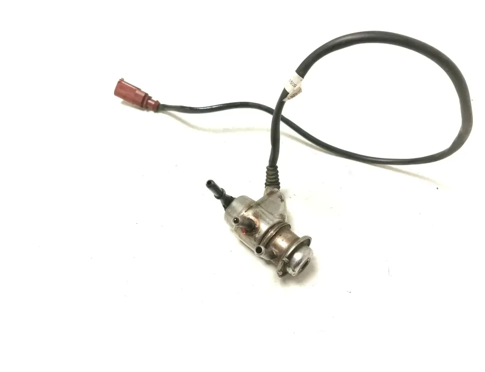 AUDI A4 B9/8W (2015-2024) AdBlue inžektori 04L131113J,0444025023 34155537