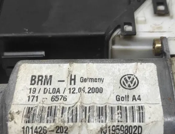 VOLKSWAGEN Caddy 3 generation (2004-2015) Front Left Door Window Regulator Motor 101426202,1J1959802D 33239065