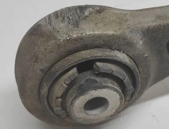 AUDI A6 C6/4F (2004-2011) Верхний рычаг передний правый 8K0407156B 33240989