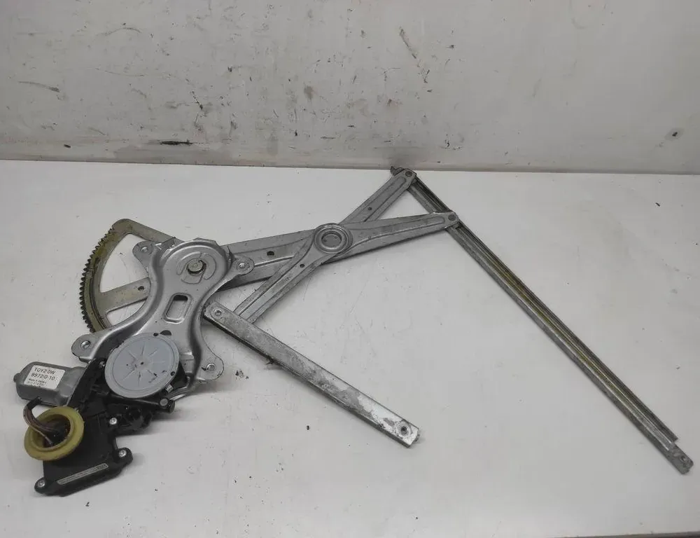 TOYOTA Corolla Verso 1 generation (2001-2009) Priekšējo kreiso durvju logu pacēlājs 997250103 33241625