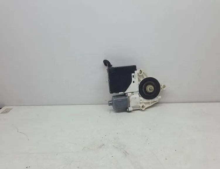 VOLKSWAGEN Golf 6 generation (2008-2015) Стеклоподъемник передней левой двери 0130822228 33243579