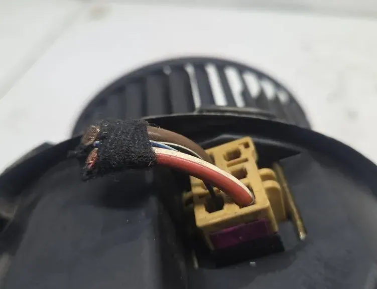 VOLKSWAGEN Touran 1 generation (2003-2015) Печка салона F983228M,1K1820015C 33402706