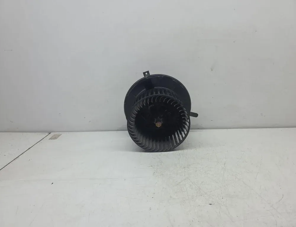 VOLKSWAGEN Touran 1 generation (2003-2015) Interior Heater 2020W39,87034 33402833