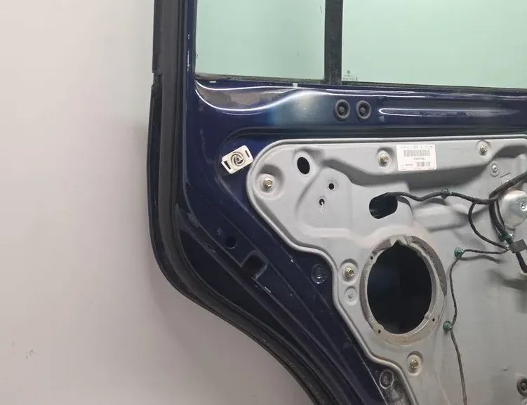 VOLKSWAGEN Touran 1 generation (2003-2015) Labās aizmugurējās durvis 33403263