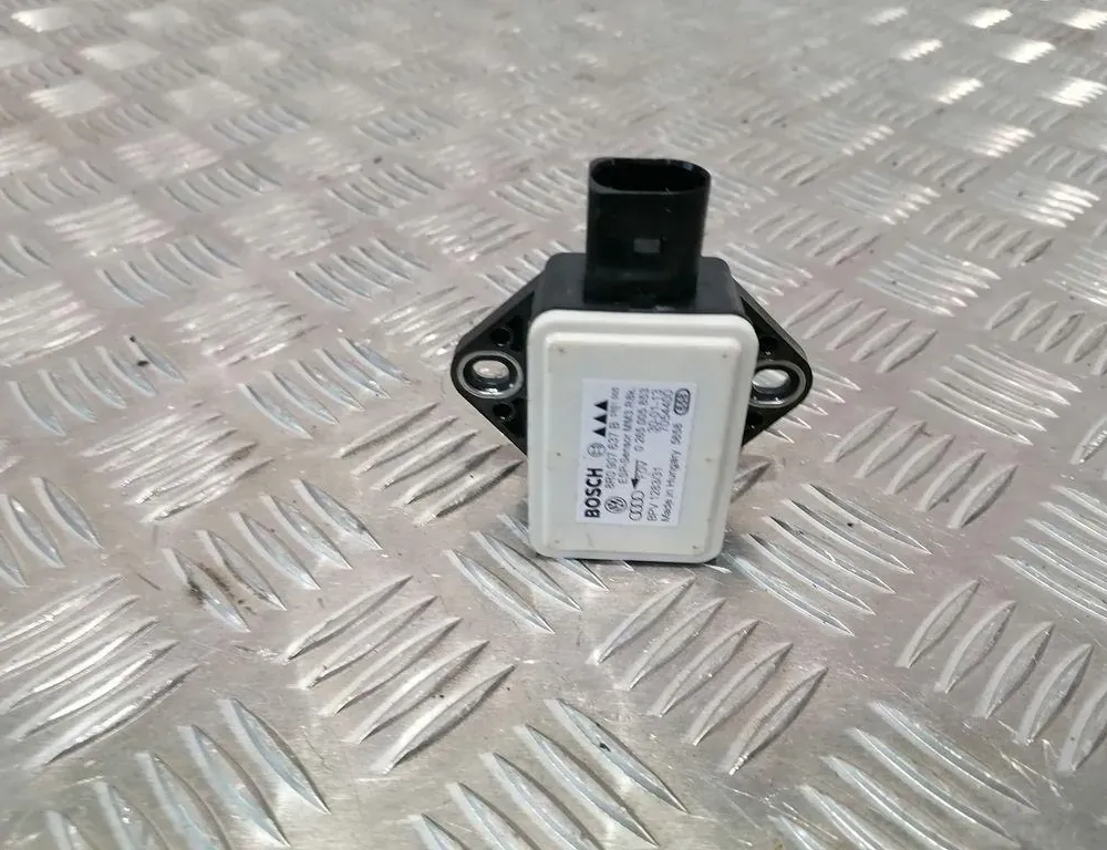 AUDI Q5 8R (2008-2017) Acceleration Sensor 8R0907637B 33406614