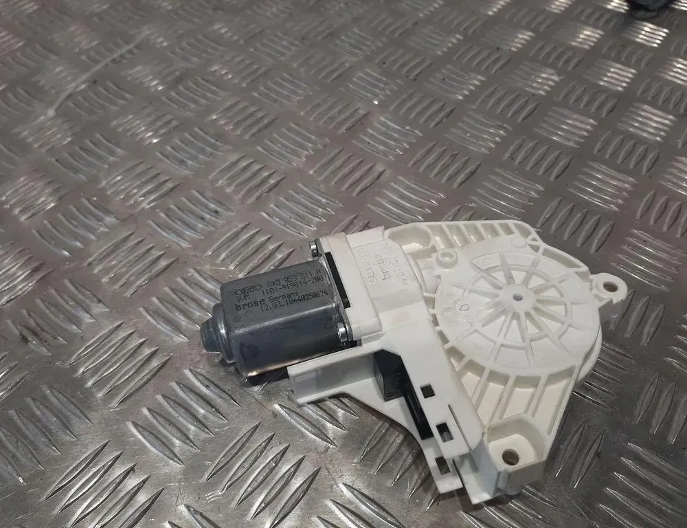 AUDI Q5 8R (2008-2017) Rear Right Door Window Control Motor 8K0959811A 33406626