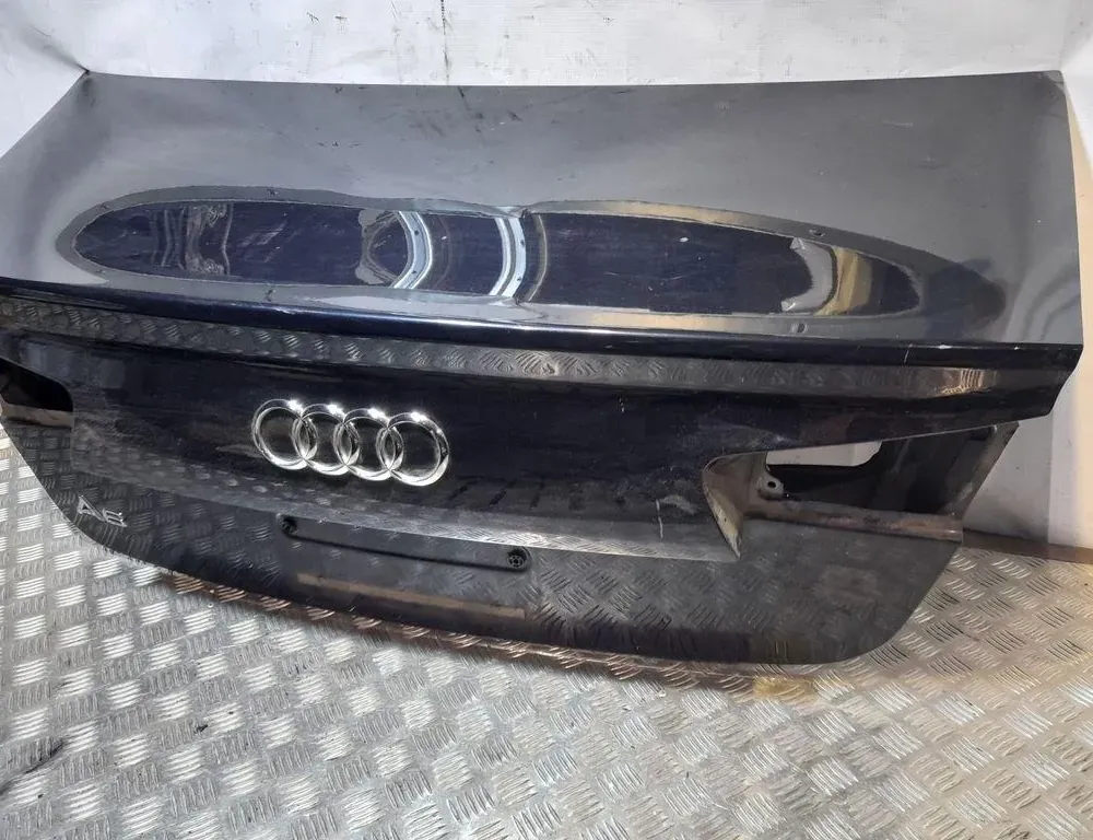 AUDI A6 C6/4F (2004-2011) Крышка багажника NRA 33408090