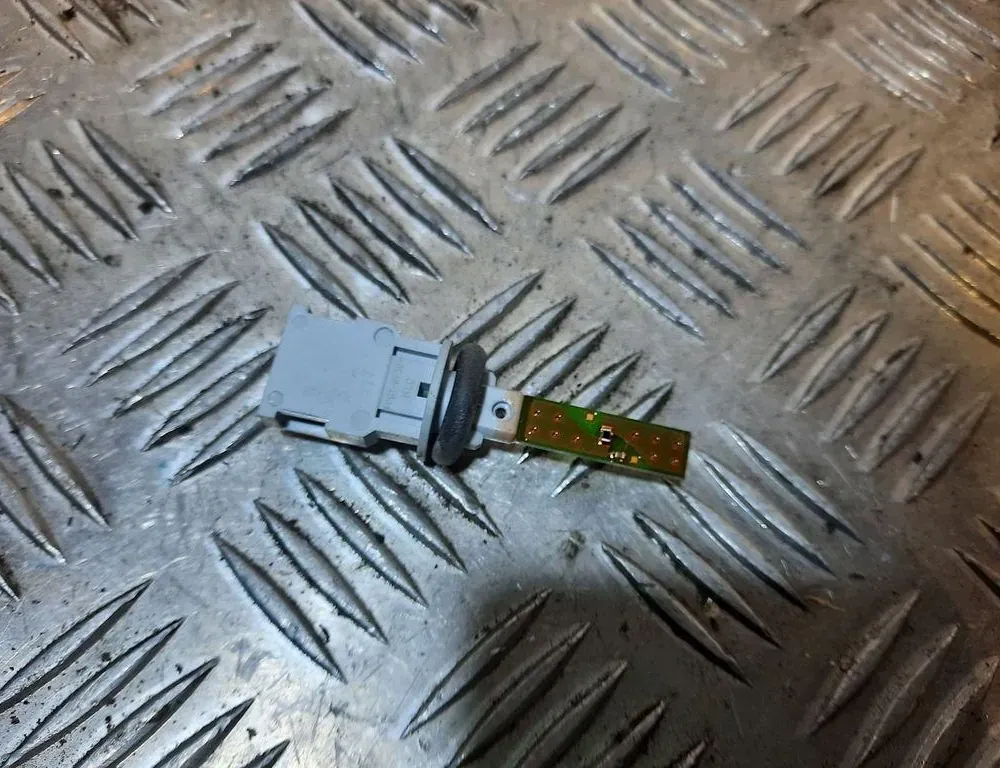 AUDI A8 D2/4D (1994-2002) Датчик температуры выхлопных газов 1K0907543E 33409442