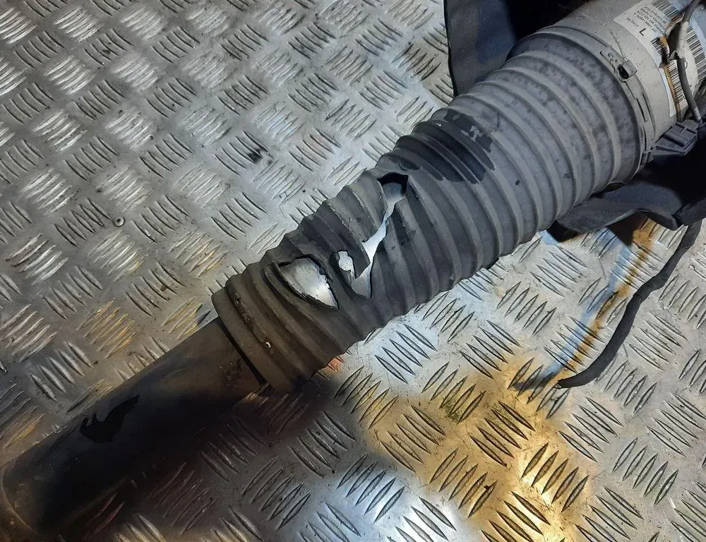 AUDI A8 D2/4D (1994-2002) задний правый пневматический амортизатор 4H0616002N 33410709