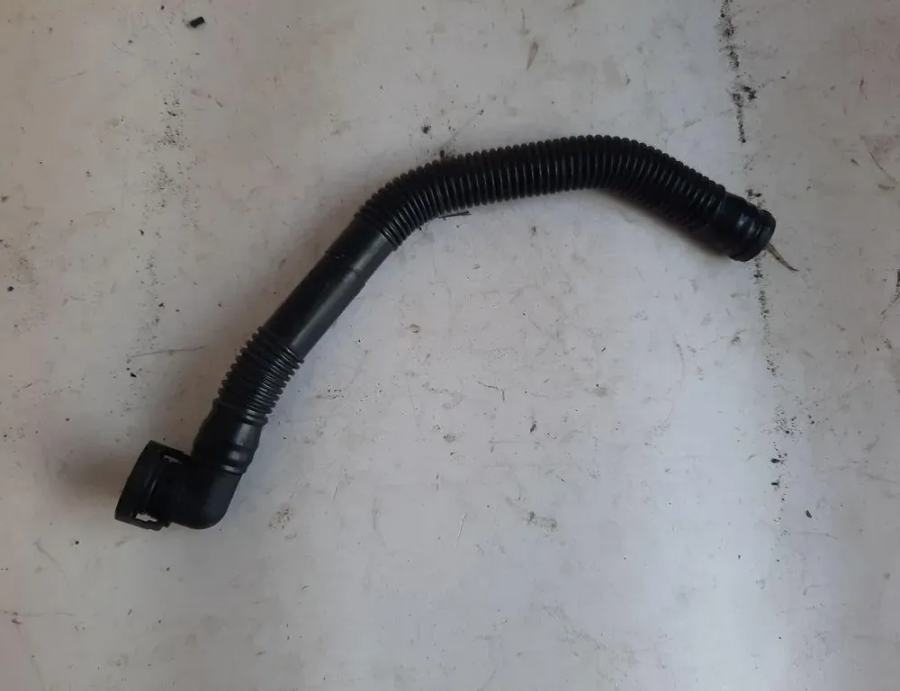 VOLKSWAGEN Passat B7 (2010-2015) Elpošanas šļūtene 33411129