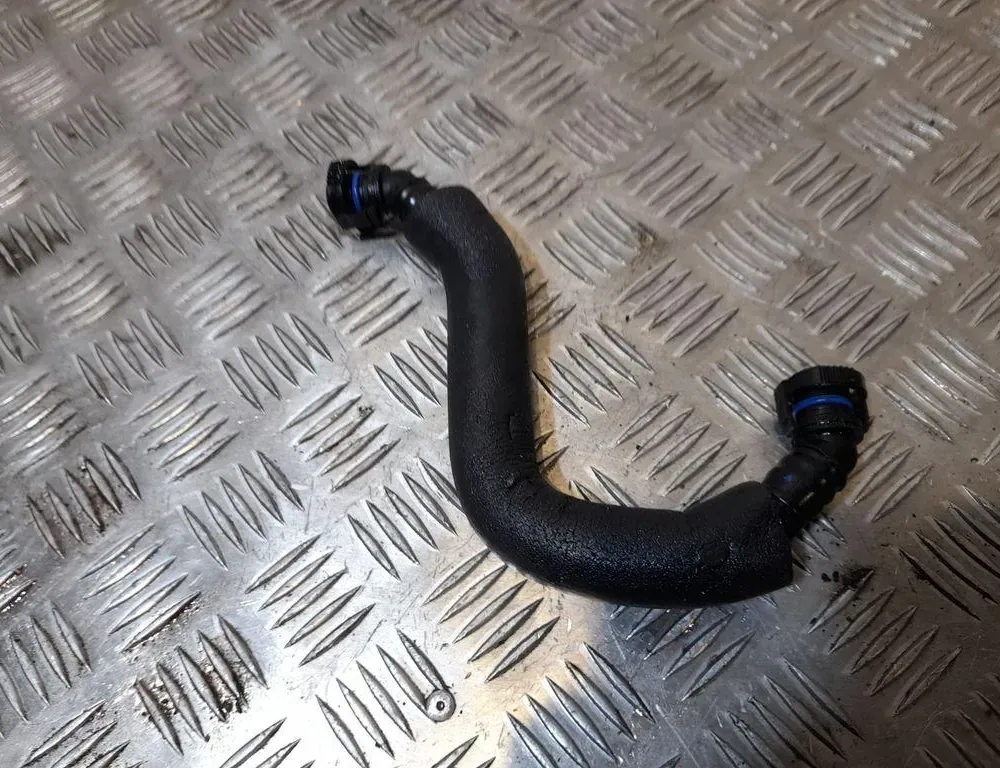 VOLKSWAGEN Passat B7 (2010-2015) Elpošanas šļūtene 33411248