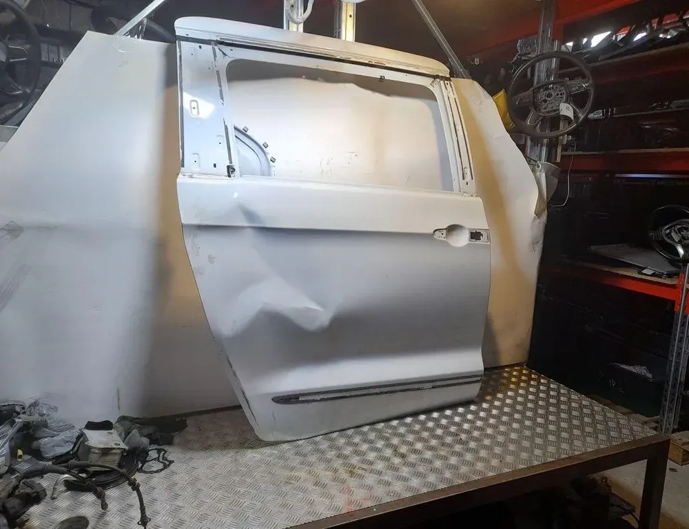 CHRYSLER Pacifica 2 generation (RU) (2016-2023) Labās puses bīdāmās durvis 33413724