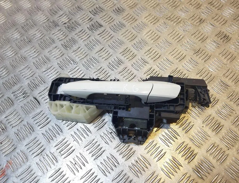 MERCEDES-BENZ CLA-Class C117 (2013-2016) Наружная ручка задней левой двери A2047602134 33416525