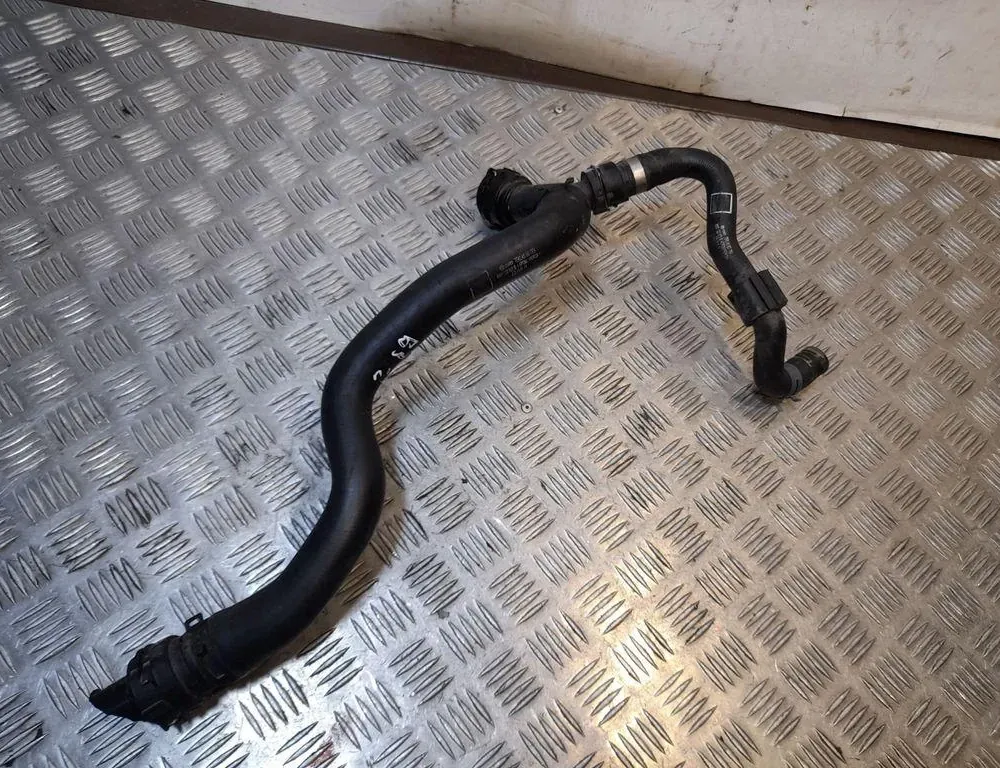 AUDI A4 B8/8K (2011-2016) Dzesēšanas šļauka / truba 8W0122101B 33417227