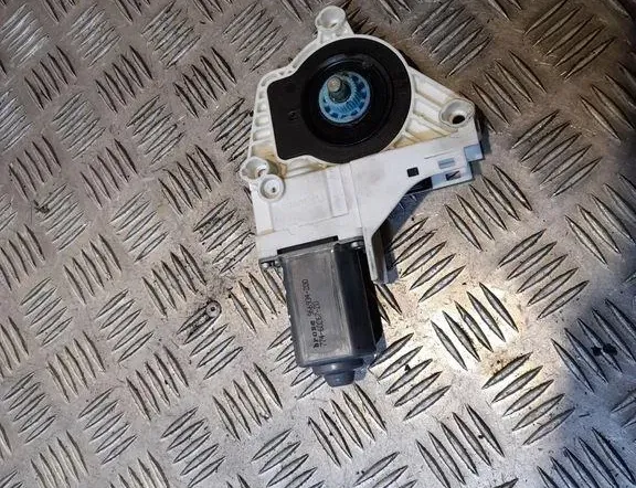 AUDI Q7 4L (2005-2015) Rear Right Door Window Control Motor 8K0959802A 33418411