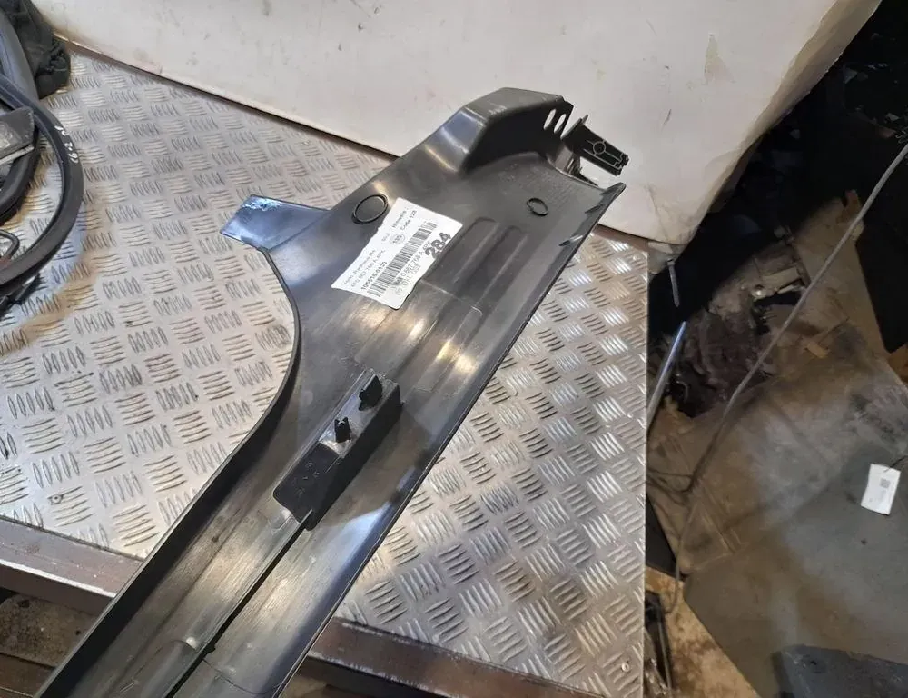 AUDI A6 C6/4F (2004-2011) Rear Rigth Trim 4F0867768A 33418871