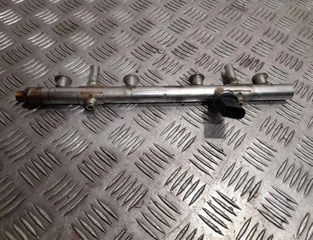 AUDI A3 8V (2012-2020) Degvielas reika 06K133317G,06J906051F 33420158