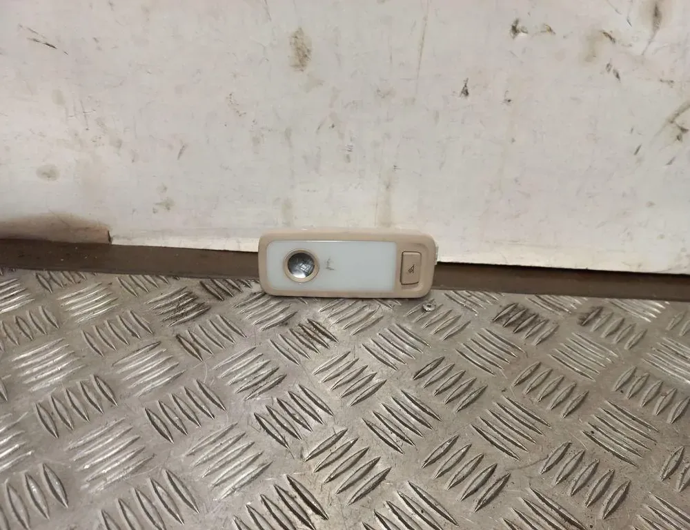 AUDI Q5 8R (2008-2017) Other Interior Parts 8R0947292 33420275