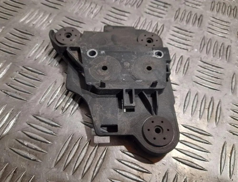 AUDI A3 8V (2012-2020) ABS Pump Holder 5Q0614235 33420373