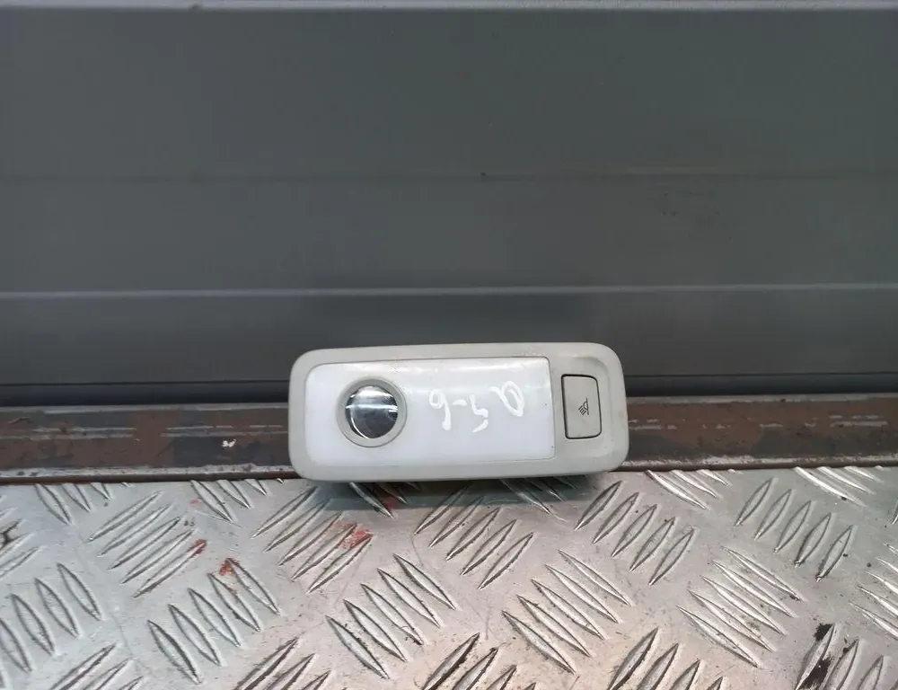 AUDI Q5 8R (2008-2017) Освещение салона 8R0947292 33420861