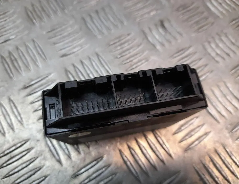 AUDI A8 D2/4D (1994-2002) Headlight Control Unit 4H0907412 33421247