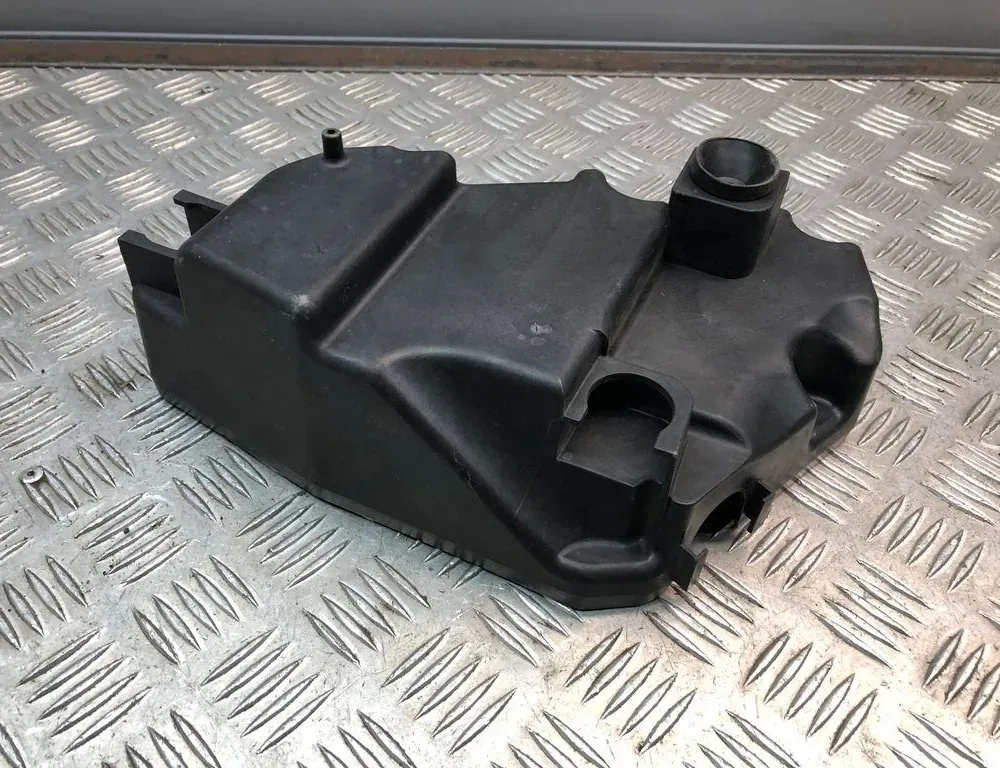 VOLKSWAGEN Touareg 2 generation (2010-2018) Крышка блока предохранителей 7P0907355 33421630