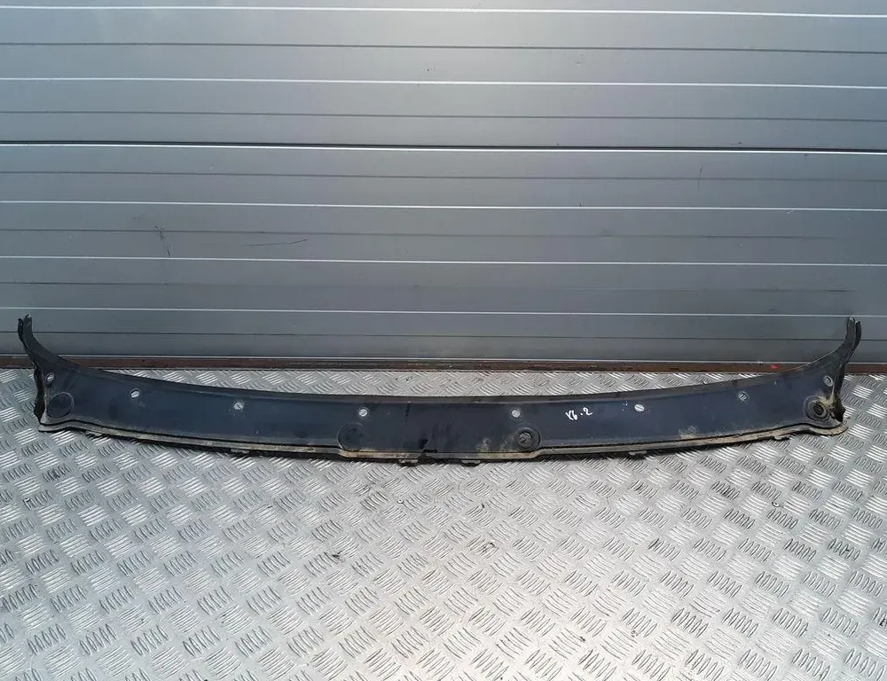 BMW X6 E71/E72 (2008-2012) Priekšējā stikla tīrītāja apdare / plastmasa 15671610 33421945