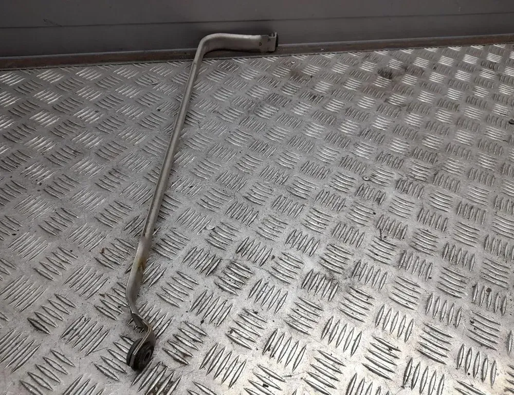 BMW 7 Series F01/F02 (2008-2015) Fuel Tank Holder 7184963 33422591