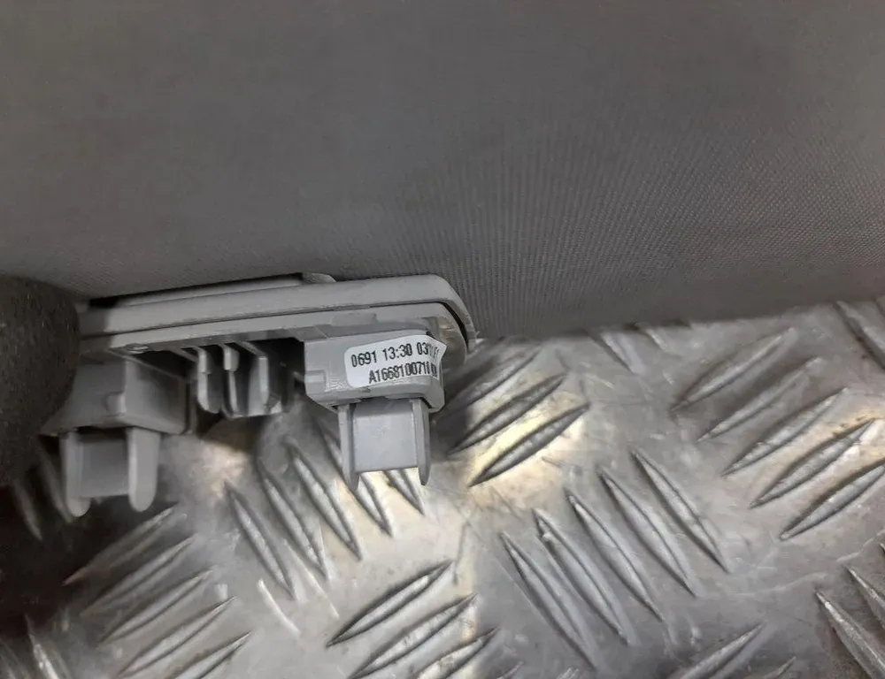 MERCEDES-BENZ GL-Class X166 (2012-2015) Защита от солнца левая A1668100710 33423475