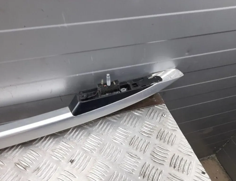 MERCEDES-BENZ GL-Class X166 (2012-2015) Aizmugurējais kreisais jumta rokturis A1668900993 33423727